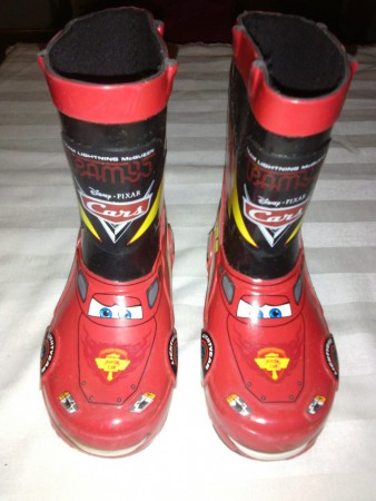 BOTAS PARA EL AGUA DE NIÑO, CARS, SOLO TALLA 22